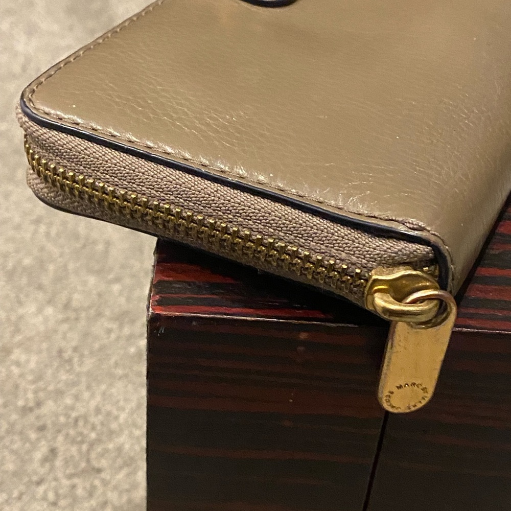 Marc Jacobs Wallet - Picture 4 of 7